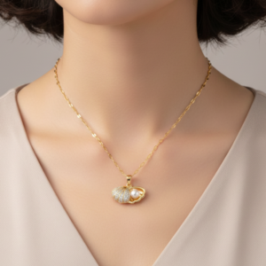 Shell Pearl Necklace